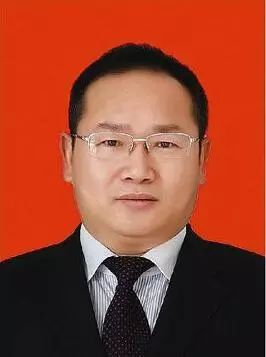 黄冈人吴锦当选黄石市市长